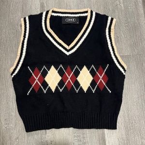 Knit Argyle Plaid Crop Vest